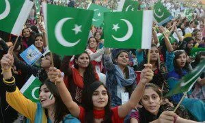 Pakistan Nation Anthem World Record 1 1350884852 1350884860 1350884878 460x460