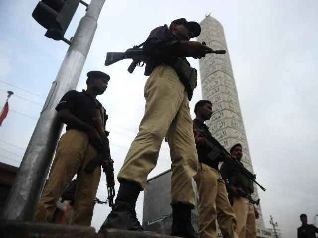 616134-karachiunrest-1381389039-201-640x480